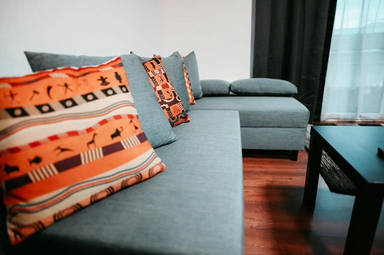 Vienna Shopping Center 12 Apartment