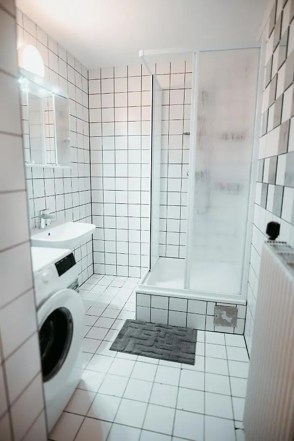 Vienna Shopping Center 12 Apartment 0*,  Österreich